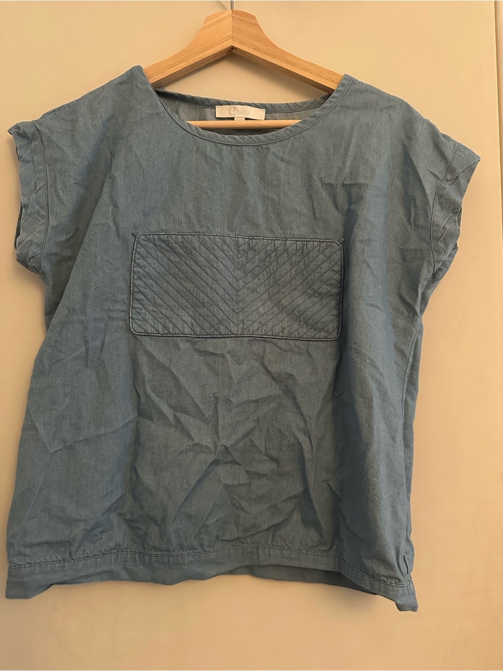 Light Blue Quilted Front Short-Sleeve Women's Top